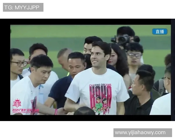 足球明星卡卡的魅力与粉丝们的热情互动探秘