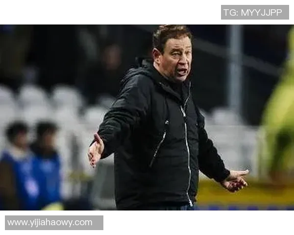 德国足球明星因场外冲突引发打架事件引发媒体热议与球迷关注 德国足球明星因场外冲突引发打架事件引发媒体热议与球迷关注